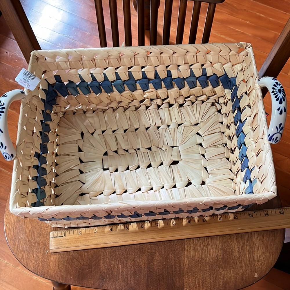 NWT 10,000 Villages Basket ceramic handles